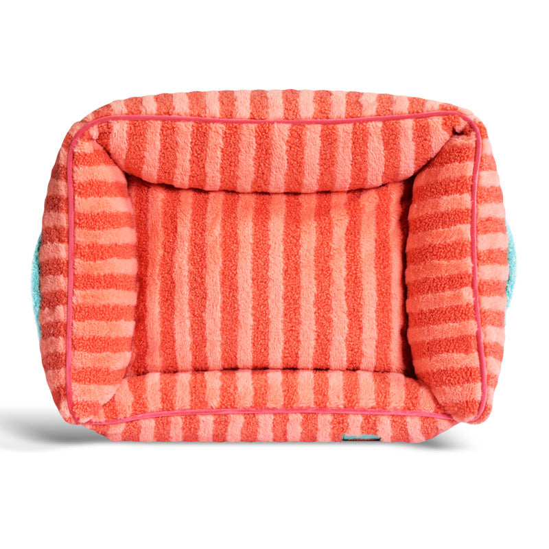 Plush pet bed for small and medium dogs and cats