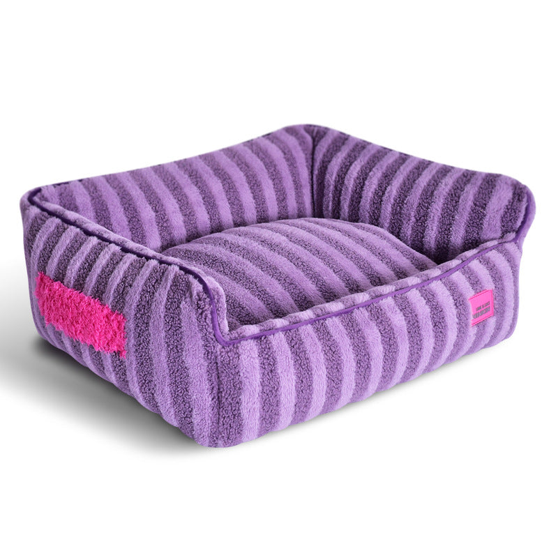 Plush pet bed for small and medium dogs and cats