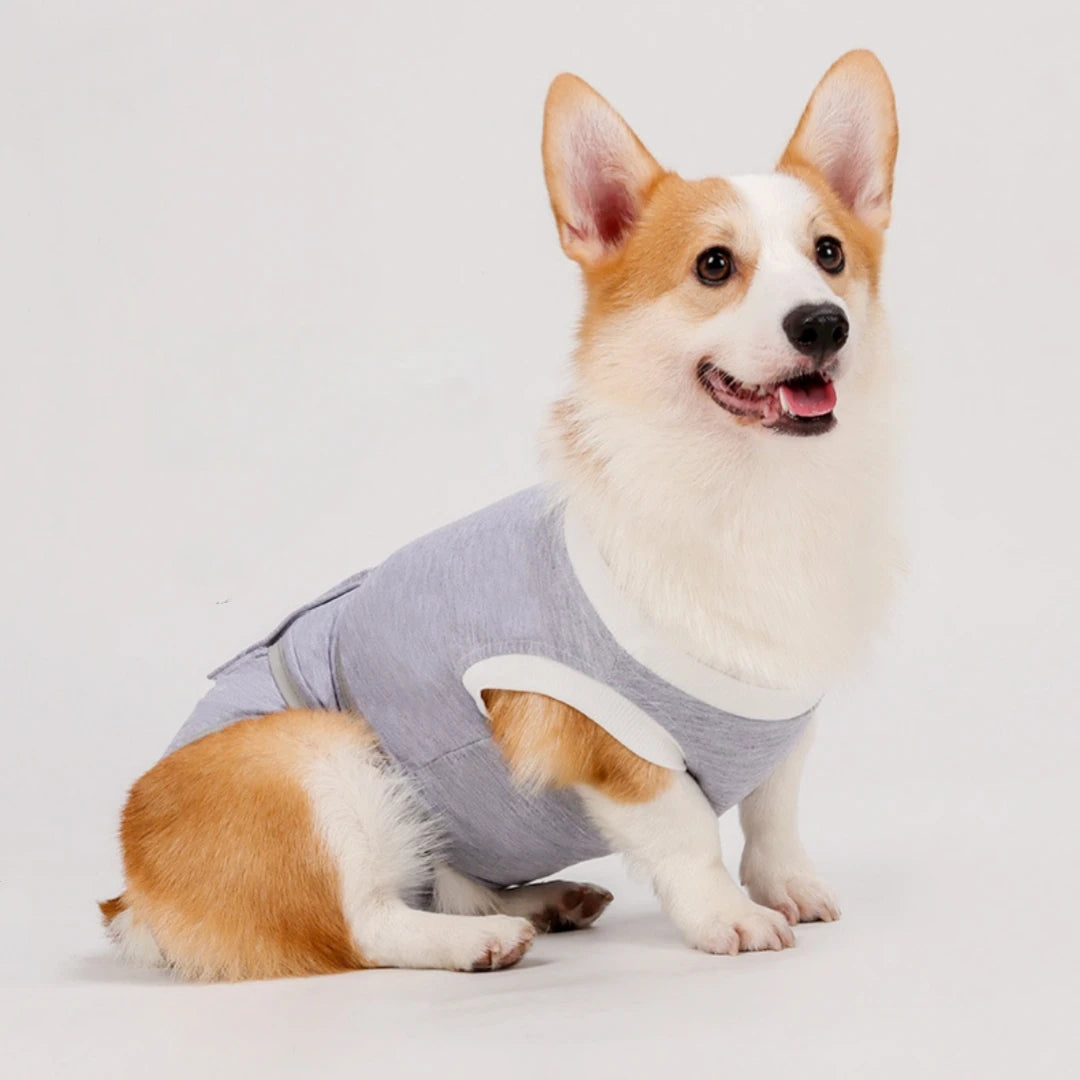 Soft and non-restrained pet licking protective clothing for postoperative recovery period