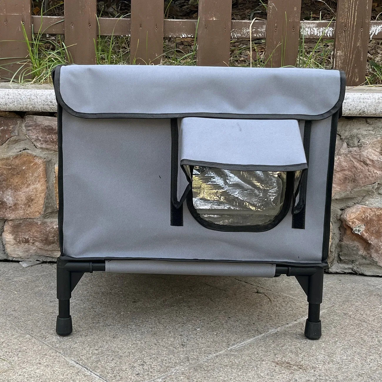 Outdoor Waterproof Warm Heated Winter Cat House